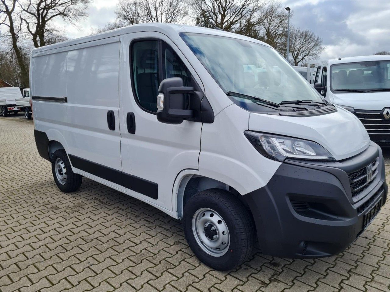 Fiat Ducato 30 Kasten L1H1 KLIMA PDC TEMPOMAT - כלי רכב מסחרי קטן: תמונה 3 Fiat Ducato 30 Kasten L1H1 KLIMA PDC TEMPOMAT - כלי רכב מסחרי קטן: תמונה 3