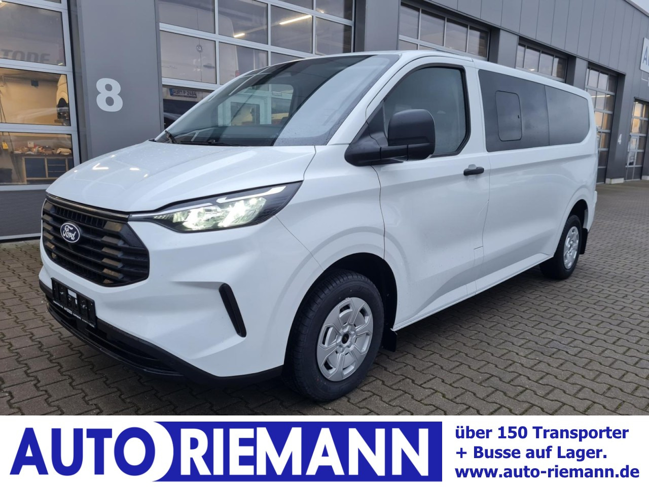 Ford Ford Transit Custom Kombi 320 L2 Trend 9 Sitze KAMERA - מיניבוס, כלי רכב מסחרי לנוסעים: תמונה 1 Ford Ford Transit Custom Kombi 320 L2 Trend 9 Sitze KAMERA - מיניבוס, כלי רכב מסחרי לנוסעים: תמונה 1
