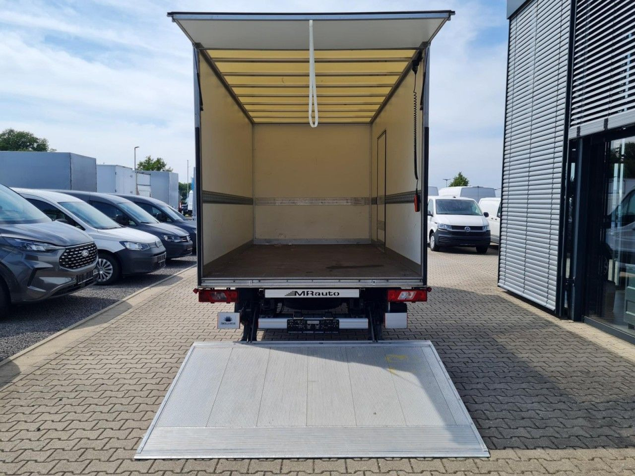 Ford Transit 350 Koffer mit LBW TDCi Trend KLIMA AUTO - כלי רכב מסחרי עם תיבה: תמונה 4 Ford Transit 350 Koffer mit LBW TDCi Trend KLIMA AUTO - כלי רכב מסחרי עם תיבה: תמונה 4