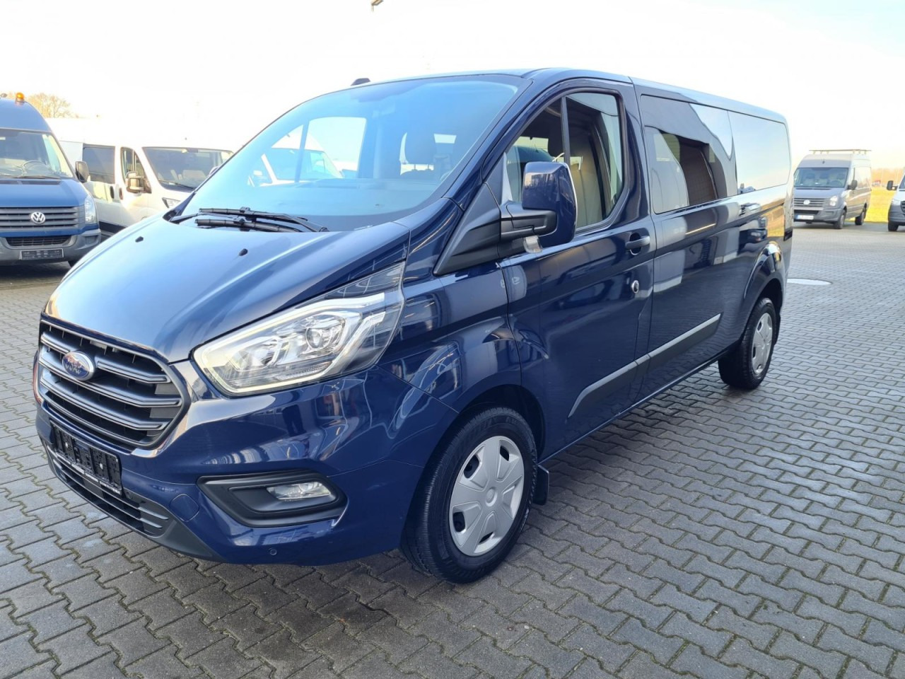 Ford Transit Custom Kombi 320 L2 Trend 9 Sitze PDC - מיניבוס, כלי רכב מסחרי לנוסעים: תמונה 3 Ford Transit Custom Kombi 320 L2 Trend 9 Sitze PDC - מיניבוס, כלי רכב מסחרי לנוסעים: תמונה 3