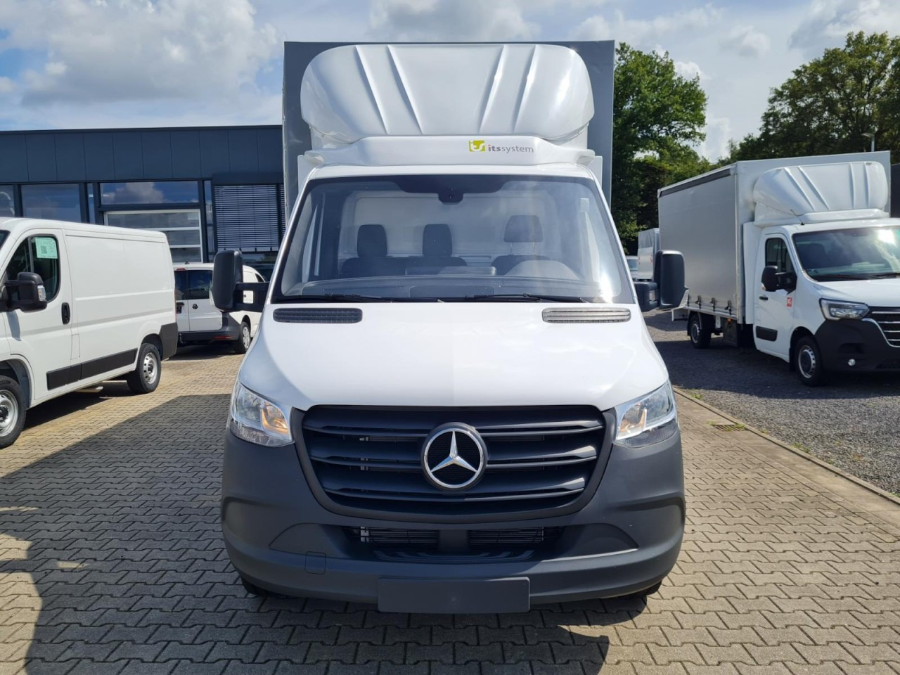 Mercedes-Benz Sprinter 315 / 317 Pritsche Schiebe Plane LBW KLIMA - כלי רכב מסחרי עם וילונות צד: תמונה 3 Mercedes-Benz Sprinter 315 / 317 Pritsche Schiebe Plane LBW KLIMA - כלי רכב מסחרי עם וילונות צד: תמונה 3