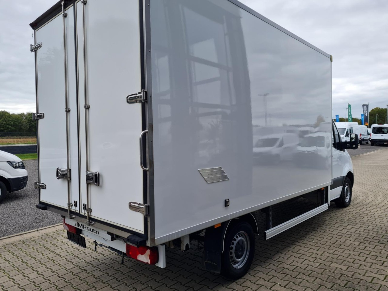 Mercedes-Benz Sprinter 315 CDI Koffer RWD KLIMA TEMPOMAT - כלי רכב מסחרי עם תיבה: תמונה 4 Mercedes-Benz Sprinter 315 CDI Koffer RWD KLIMA TEMPOMAT - כלי רכב מסחרי עם תיבה: תמונה 4