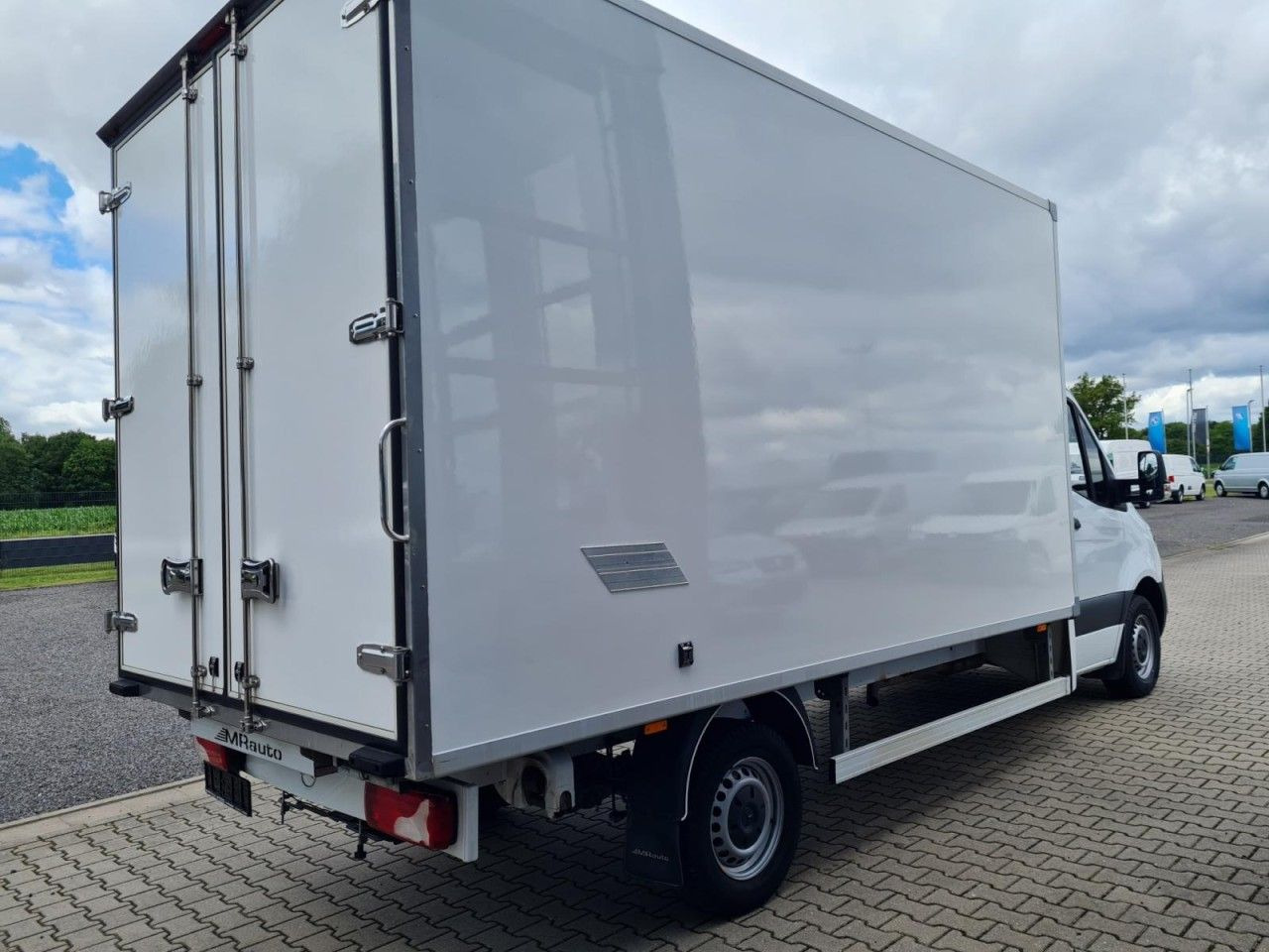 Mercedes-Benz Sprinter 315 CDI Möbel Koffer RWD KLIMA TEMPOMAT - כלי רכב מסחרי עם תיבה: תמונה 4 Mercedes-Benz Sprinter 315 CDI Möbel Koffer RWD KLIMA TEMPOMAT - כלי רכב מסחרי עם תיבה: תמונה 4
