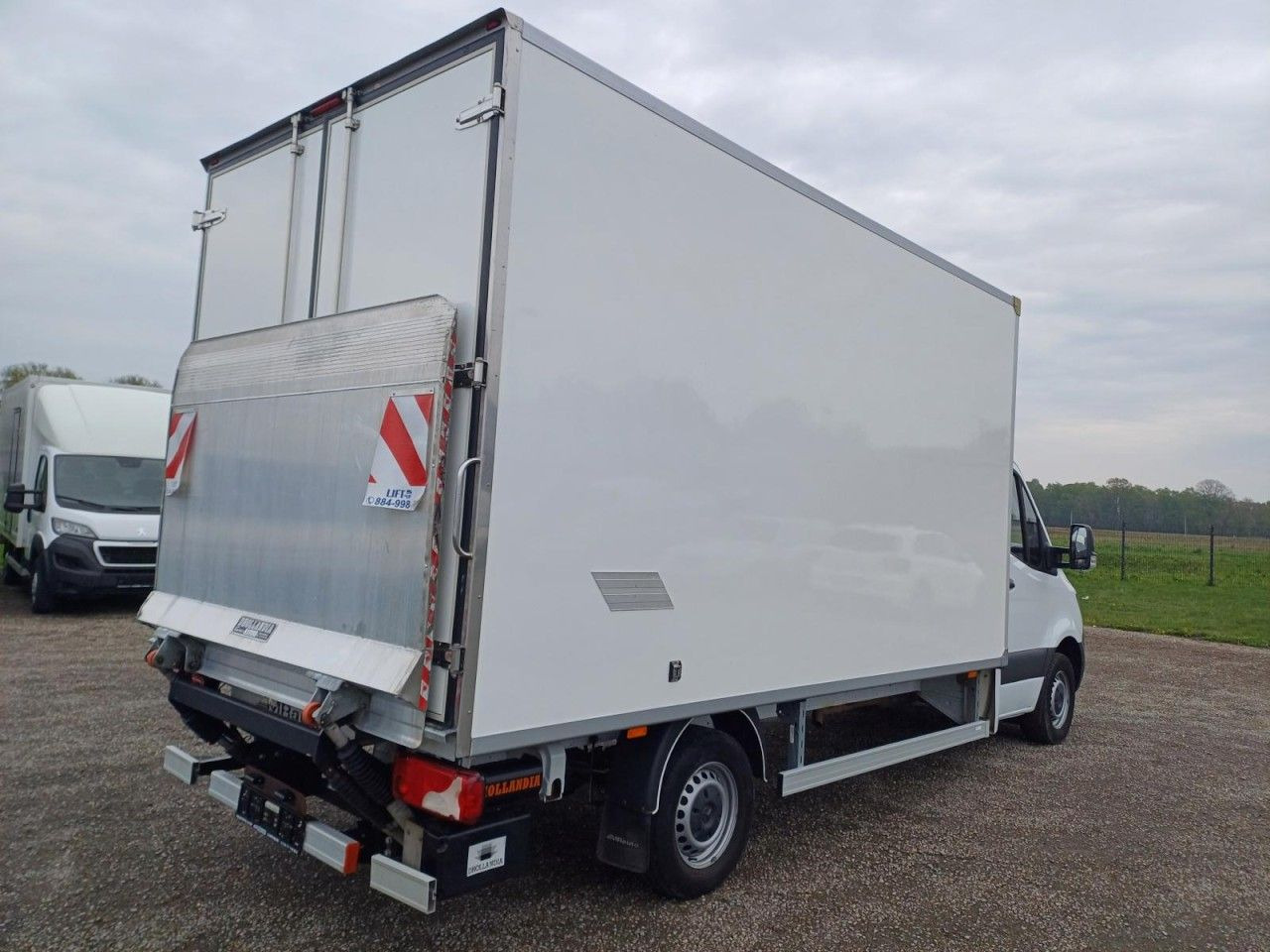 Mercedes-Benz Sprinter 315 CDi RWD Koffer LBW KLIMA TEMPOMAT - כלי רכב מסחרי עם תיבה: תמונה 4 Mercedes-Benz Sprinter 315 CDi RWD Koffer LBW KLIMA TEMPOMAT - כלי רכב מסחרי עם תיבה: תמונה 4