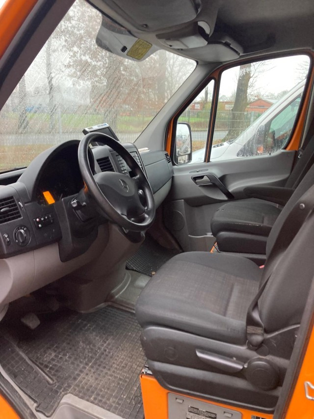 Mercedes-Benz Sprinter 316 CDI Kasten Hubarbeitsbühne KLIMA - פלטפורמה אווירית מותקנת על משאית: תמונה 3 Mercedes-Benz Sprinter 316 CDI Kasten Hubarbeitsbühne KLIMA - פלטפורמה אווירית מותקנת על משאית: תמונה 3