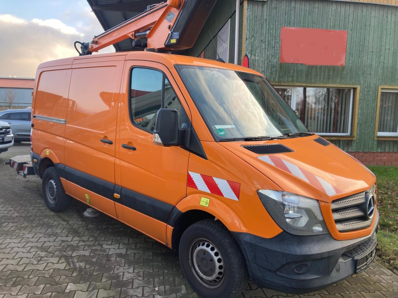 Mercedes-Benz Sprinter 316 CDI Kasten Hubarbeitsbühne KLIMA - פלטפורמה אווירית מותקנת על משאית: תמונה 2 Mercedes-Benz Sprinter 316 CDI Kasten Hubarbeitsbühne KLIMA - פלטפורמה אווירית מותקנת על משאית: תמונה 2