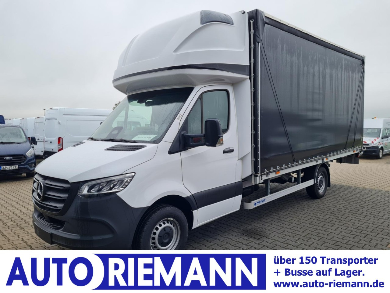 Mercedes-Benz Sprinter 317 AG Schiebe Plane Schlafkab 10 Pal AHK - כלי רכב מסחרי עם וילונות צד: תמונה 1 Mercedes-Benz Sprinter 317 AG Schiebe Plane Schlafkab 10 Pal AHK - כלי רכב מסחרי עם וילונות צד: תמונה 1