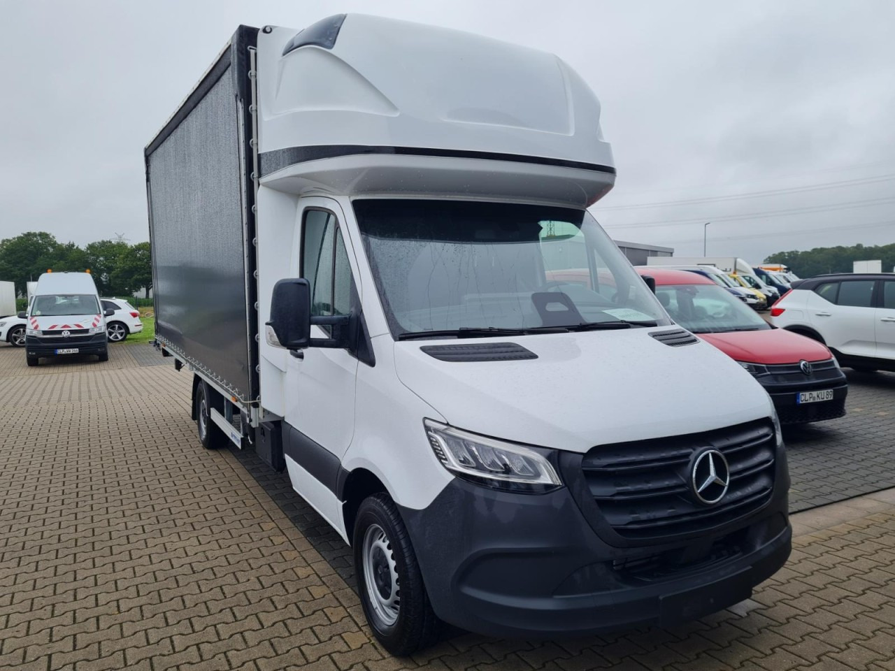 Mercedes-Benz Sprinter 317 AG Schiebe Plane Schlafkab 10 Pal AHK - כלי רכב מסחרי עם וילונות צד: תמונה 2 Mercedes-Benz Sprinter 317 AG Schiebe Plane Schlafkab 10 Pal AHK - כלי רכב מסחרי עם וילונות צד: תמונה 2