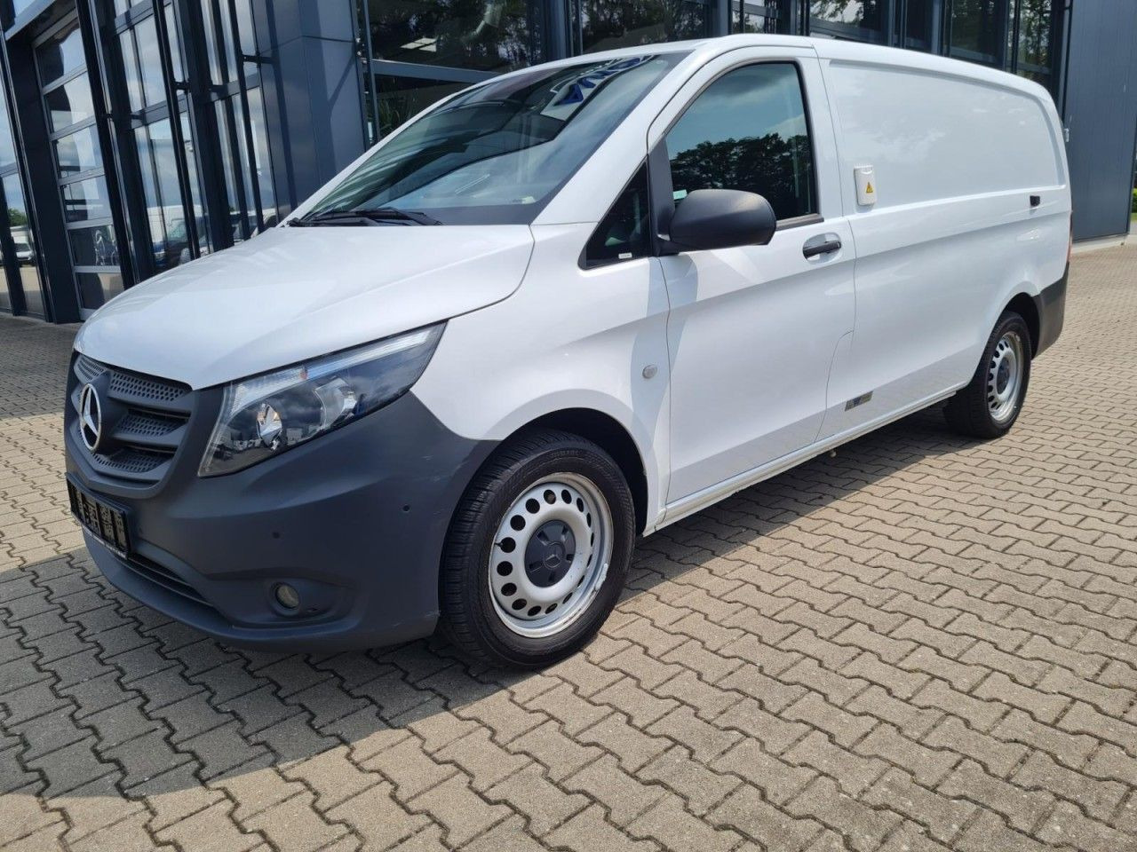Mercedes-Benz Vito 116 Cdi Kühlkasten lang Stand/Fahrkühl HEIZ - כלי רכב מסחרי לקירור: תמונה 2 Mercedes-Benz Vito 116 Cdi Kühlkasten lang Stand/Fahrkühl HEIZ - כלי רכב מסחרי לקירור: תמונה 2
