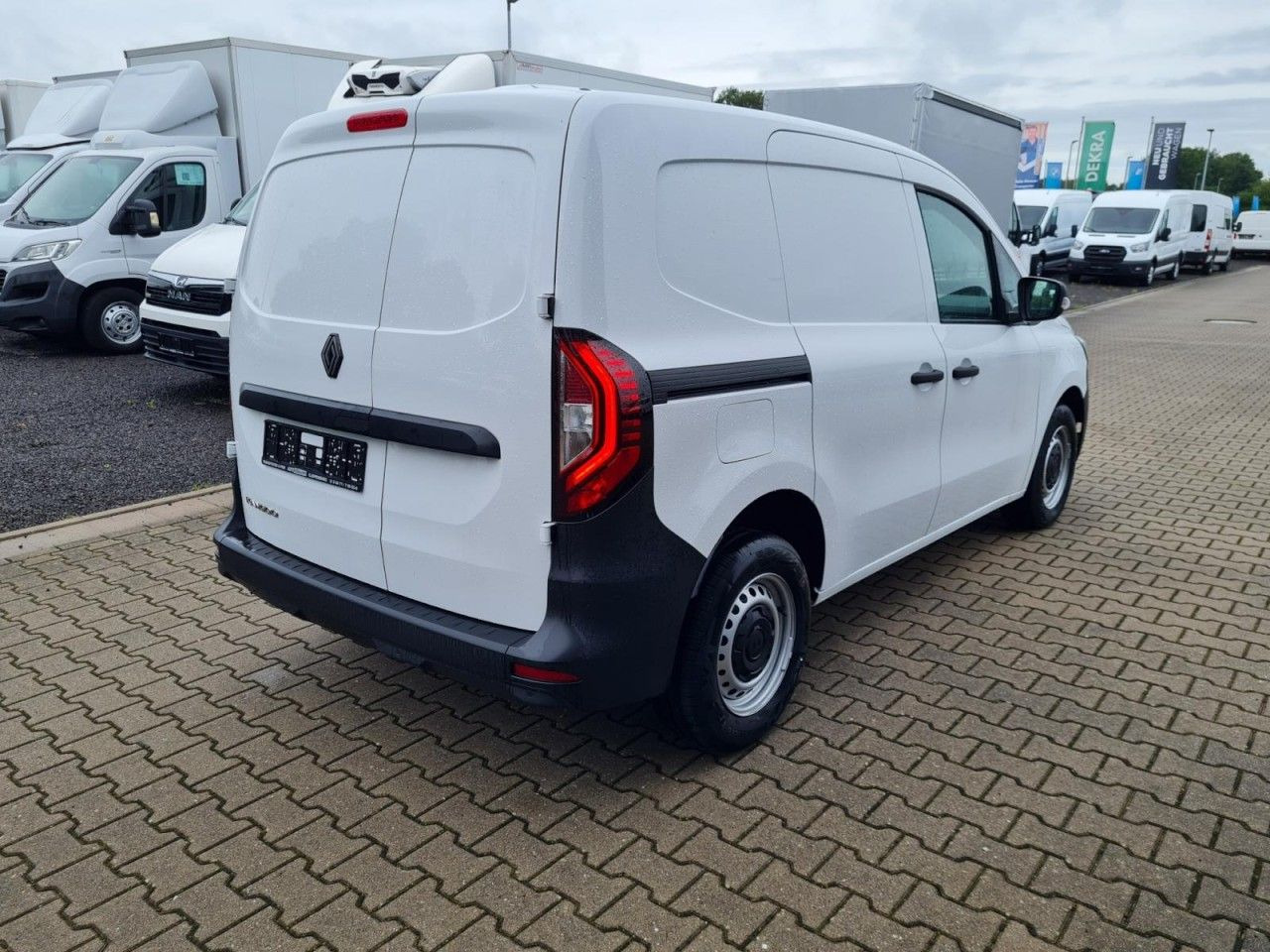 Renault Kangoo Van Kasten L1H1 TCe 1.3i KLIMA PDC TEMPOM - כלי רכב מסחרי קטן: תמונה 5 Renault Kangoo Van Kasten L1H1 TCe 1.3i KLIMA PDC TEMPOM - כלי רכב מסחרי קטן: תמונה 5