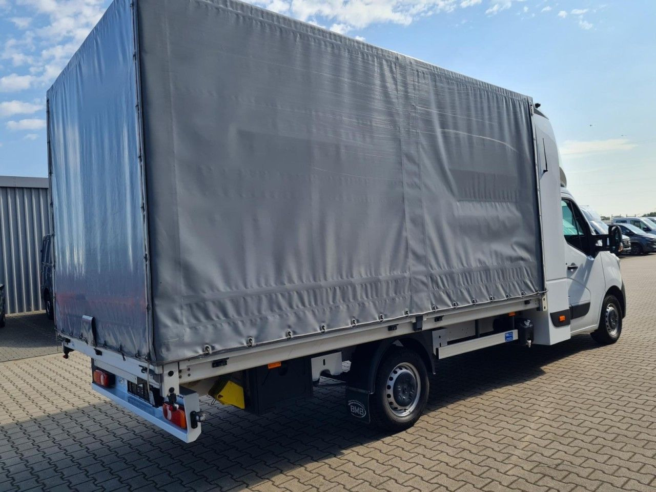 Renault Master 3,5t Pritsche Plane Schlafkab. dCi 160 - כלי רכב מסחרי עם וילונות צד: תמונה 4 Renault Master 3,5t Pritsche Plane Schlafkab. dCi 160 - כלי רכב מסחרי עם וילונות צד: תמונה 4