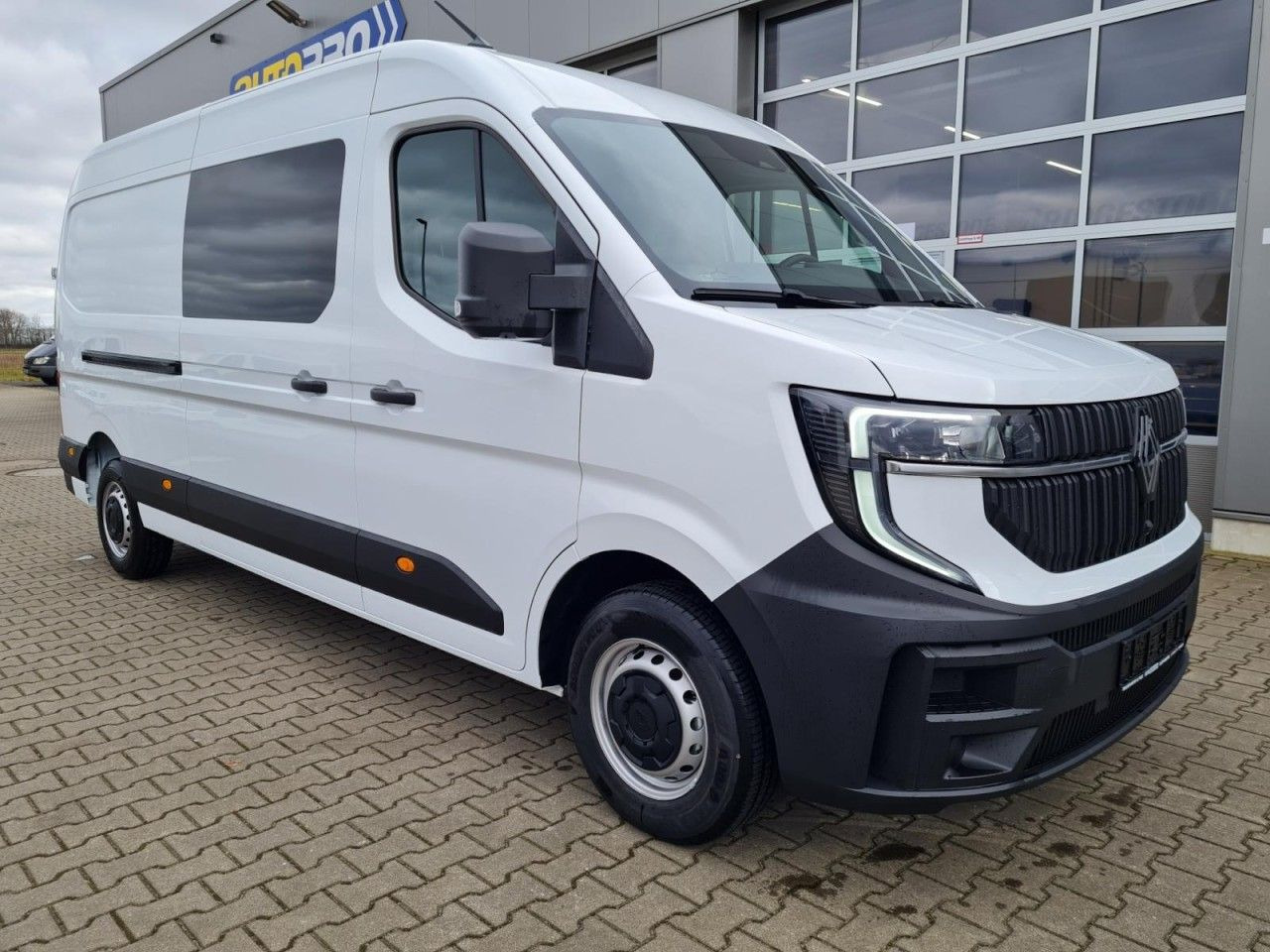 Renault Master 35 Kasten L3 Doka 7-Sitze KLIMA TEMPOMAT - כלי רכב מסחרי עם לוח, כלי רכב מסחרי קומבי: תמונה 3 Renault Master 35 Kasten L3 Doka 7-Sitze KLIMA TEMPOMAT - כלי רכב מסחרי עם לוח, כלי רכב מסחרי קומבי: תמונה 3