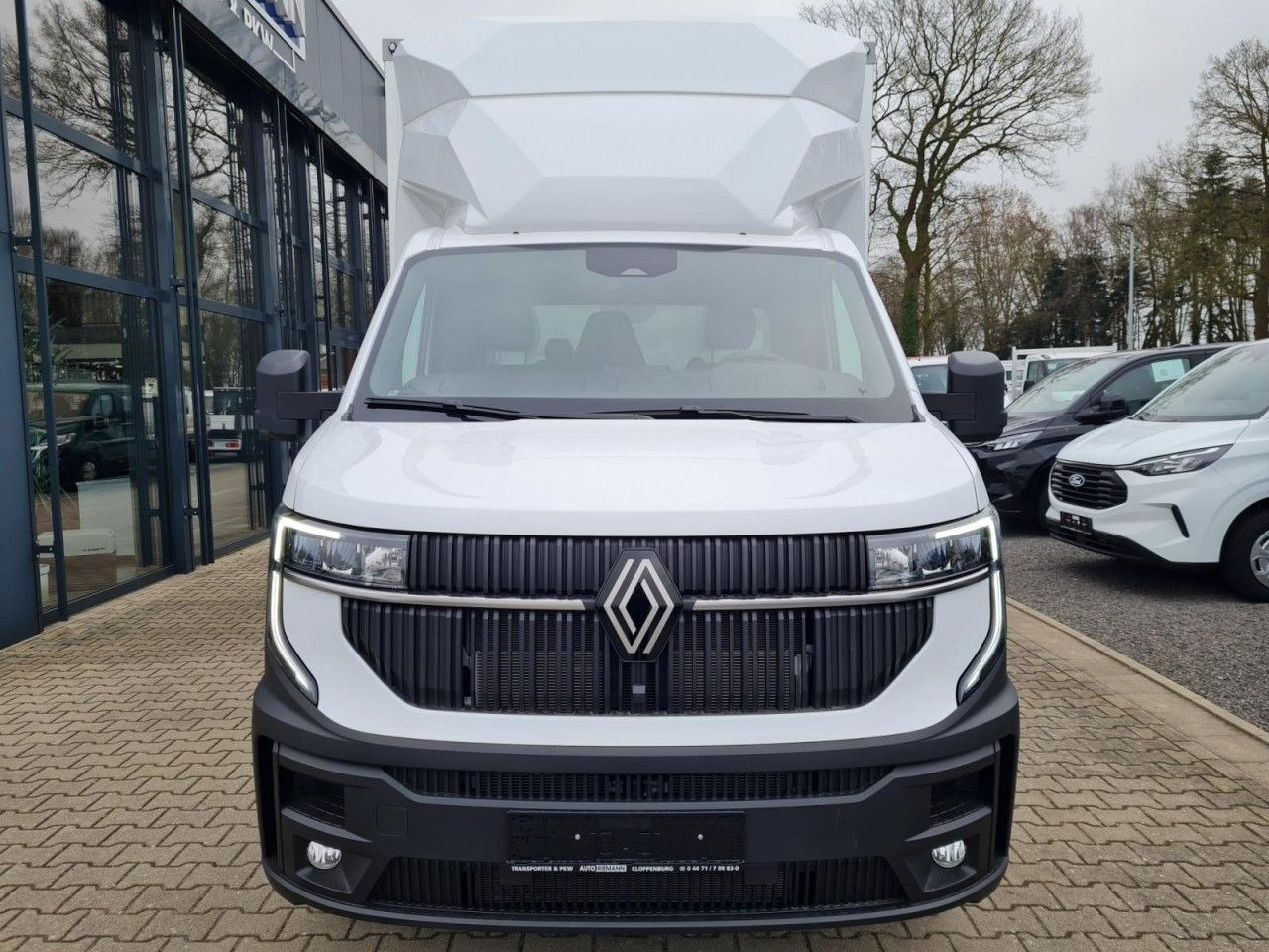 Renault Master 35 New Möbel Koffer LF 4.80m KLIMA TEMPOM - כלי רכב מסחרי עם תיבה: תמונה 2 Renault Master 35 New Möbel Koffer LF 4.80m KLIMA TEMPOM - כלי רכב מסחרי עם תיבה: תמונה 2