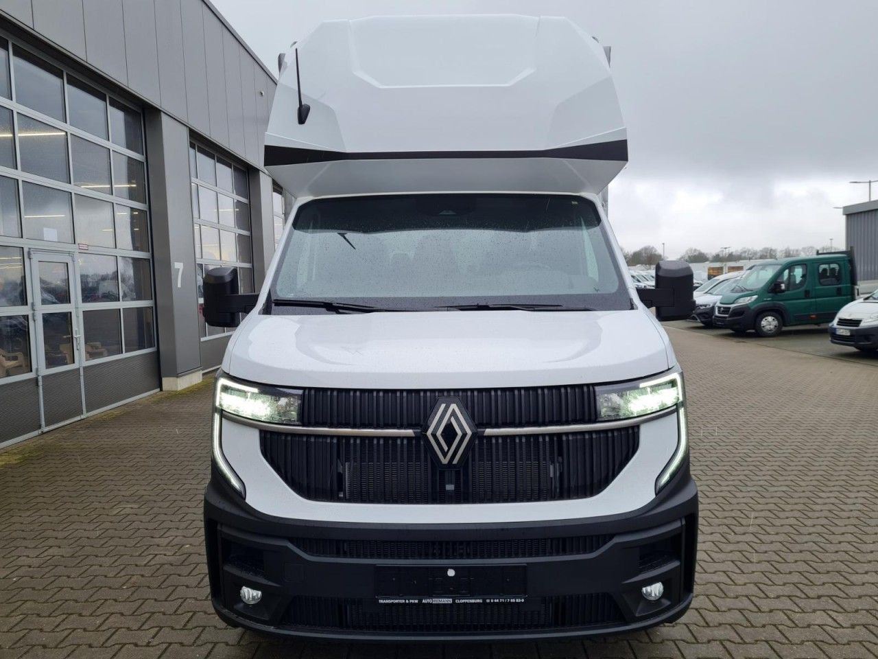 Renault Master 35 New Pritsche Schiebe Plane Schlafkab L - כלי רכב מסחרי עם וילונות צד: תמונה 3 Renault Master 35 New Pritsche Schiebe Plane Schlafkab L - כלי רכב מסחרי עם וילונות צד: תמונה 3