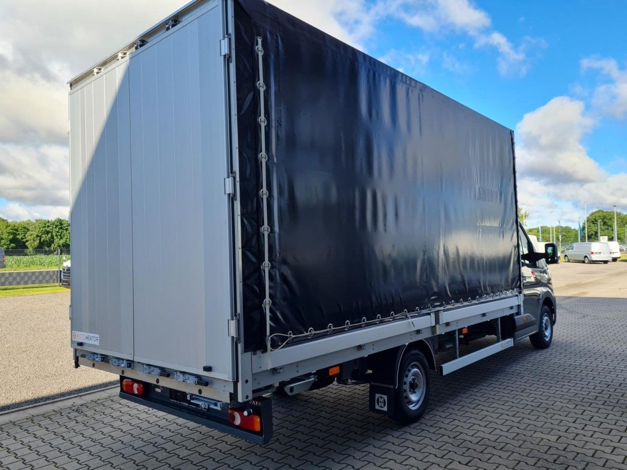 Renault Master 35 Pritsche Schiebe Plane dCi 170 Navi Ap - כלי רכב מסחרי עם וילונות צד: תמונה 5 Renault Master 35 Pritsche Schiebe Plane dCi 170 Navi Ap - כלי רכב מסחרי עם וילונות צד: תמונה 5