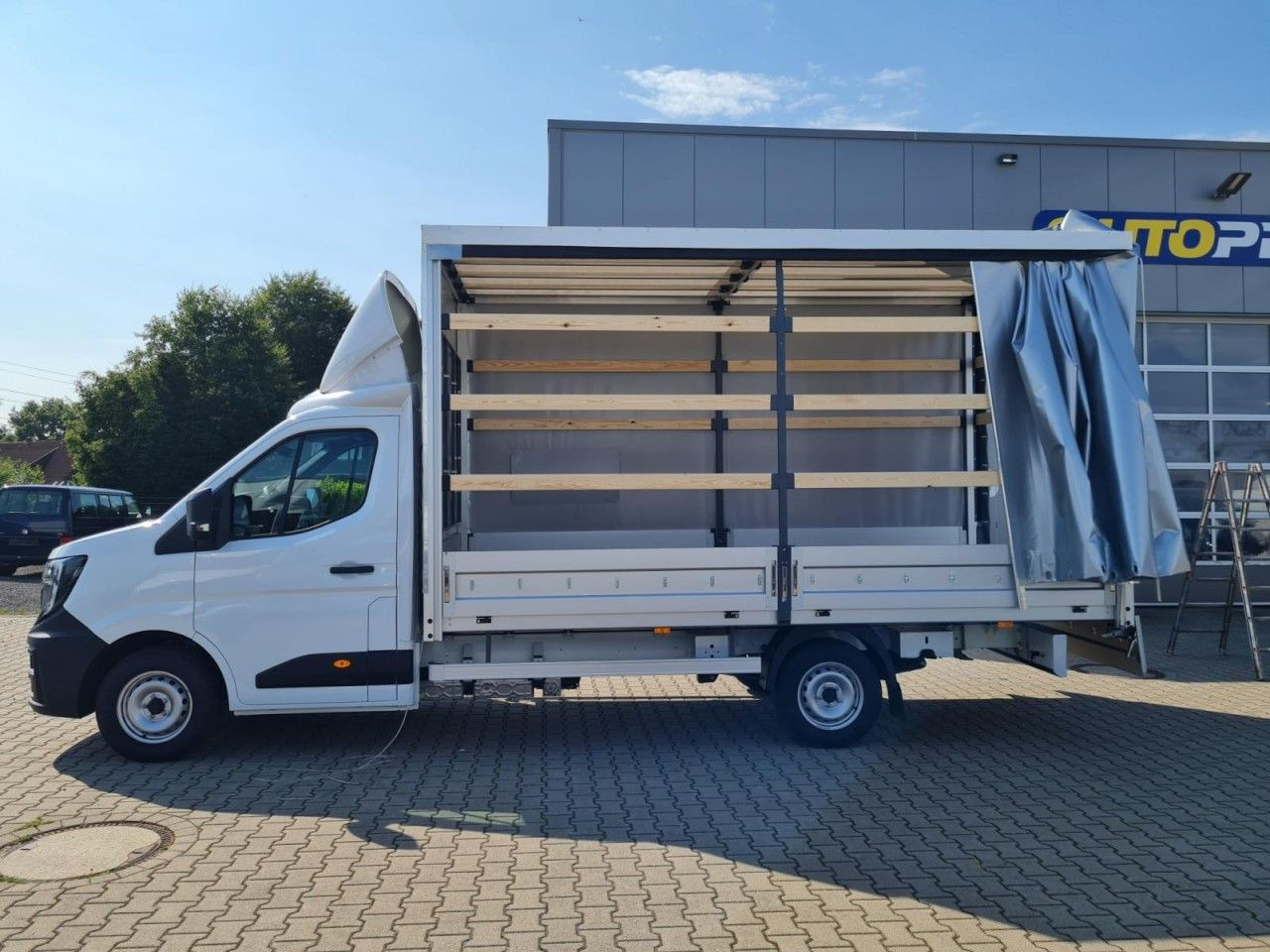 Renault Master 35 Pritsche Schiebe Plane dCi 170 - כלי רכב מסחרי עם וילונות צד: תמונה 2 Renault Master 35 Pritsche Schiebe Plane dCi 170 - כלי רכב מסחרי עם וילונות צד: תמונה 2