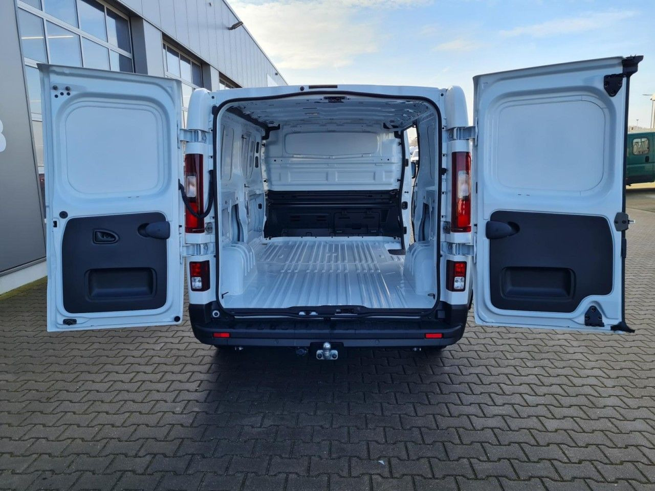 Renault Trafic Kasten L2 Advance AHK KLIMA LED PDC TEMPO - כלי רכב מסחרי קטן: תמונה 5 Renault Trafic Kasten L2 Advance AHK KLIMA LED PDC TEMPO - כלי רכב מסחרי קטן: תמונה 5