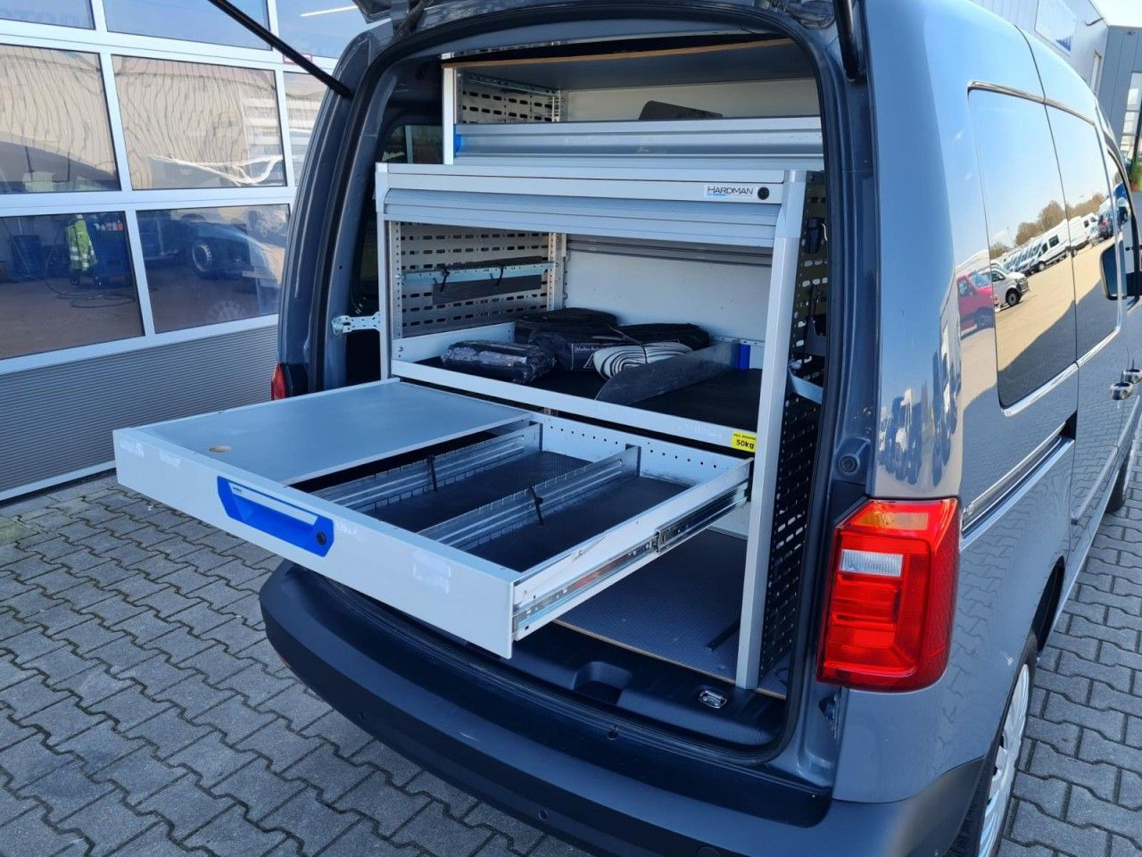 הַחכָּרָה  Volkswagen Caddy 4Motion TDi Kombi 5-Sitze REGALSYSTEM TEMP Volkswagen Caddy 4Motion TDi Kombi 5-Sitze REGALSYSTEM TEMP: תמונה 7