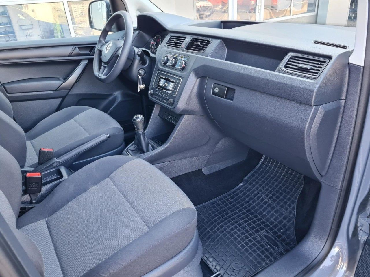 הַחכָּרָה  Volkswagen Caddy 4Motion TDi Kombi 5-Sitze REGALSYSTEM TEMP Volkswagen Caddy 4Motion TDi Kombi 5-Sitze REGALSYSTEM TEMP: תמונה 14