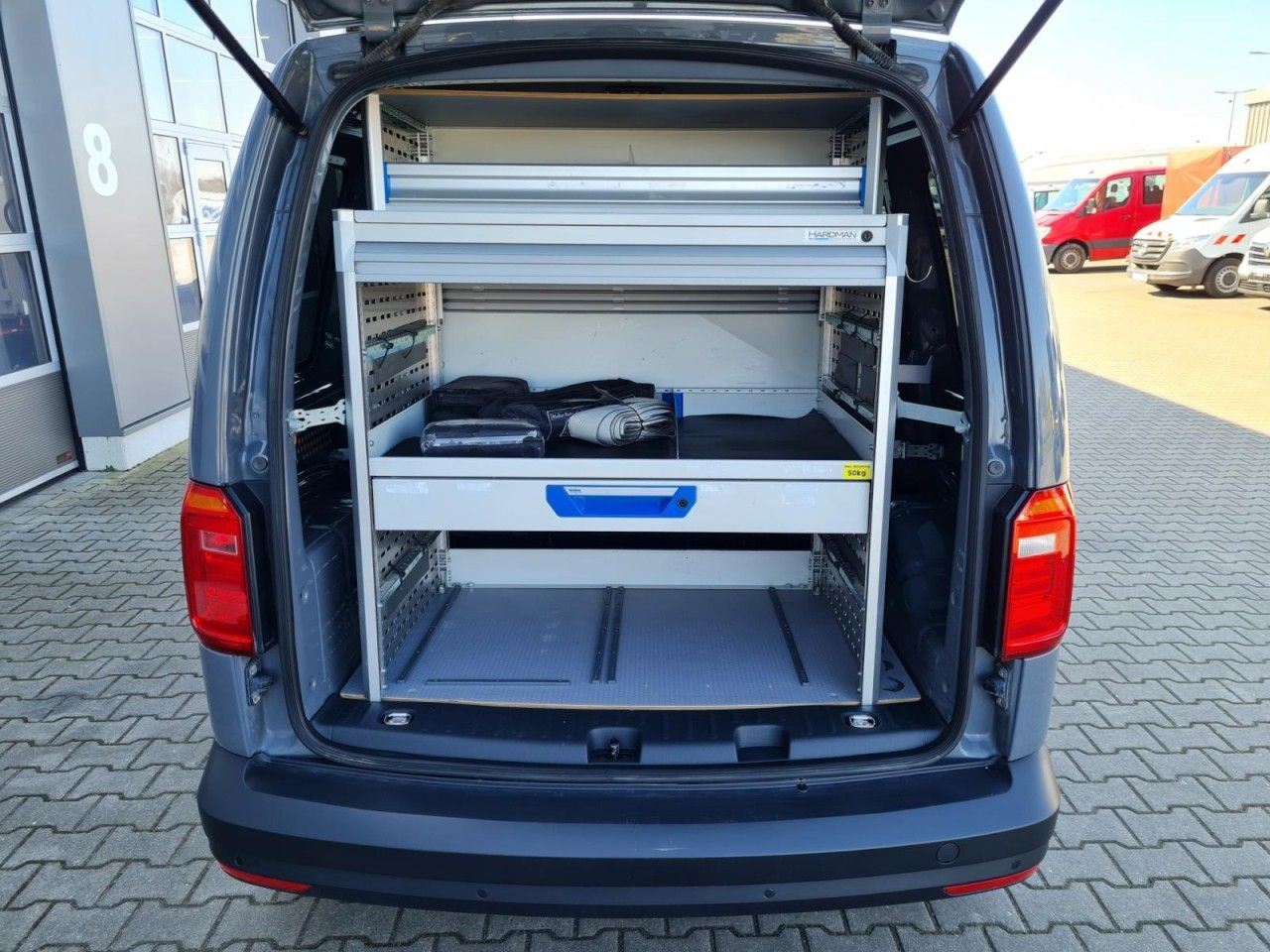הַחכָּרָה  Volkswagen Caddy 4Motion TDi Kombi 5-Sitze REGALSYSTEM TEMP Volkswagen Caddy 4Motion TDi Kombi 5-Sitze REGALSYSTEM TEMP: תמונה 6