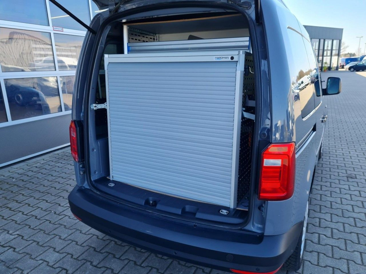 הַחכָּרָה  Volkswagen Caddy 4Motion TDi Kombi 5-Sitze REGALSYSTEM TEMP Volkswagen Caddy 4Motion TDi Kombi 5-Sitze REGALSYSTEM TEMP: תמונה 17