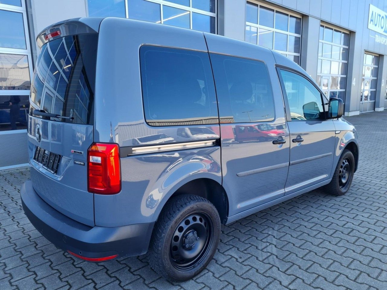 Volkswagen Caddy Kombi 4Motion TDi 5-Sitze KLIMA STHZ TEMPO - כלי רכב מסחרי לנוסעים: תמונה 4 Volkswagen Caddy Kombi 4Motion TDi 5-Sitze KLIMA STHZ TEMPO - כלי רכב מסחרי לנוסעים: תמונה 4