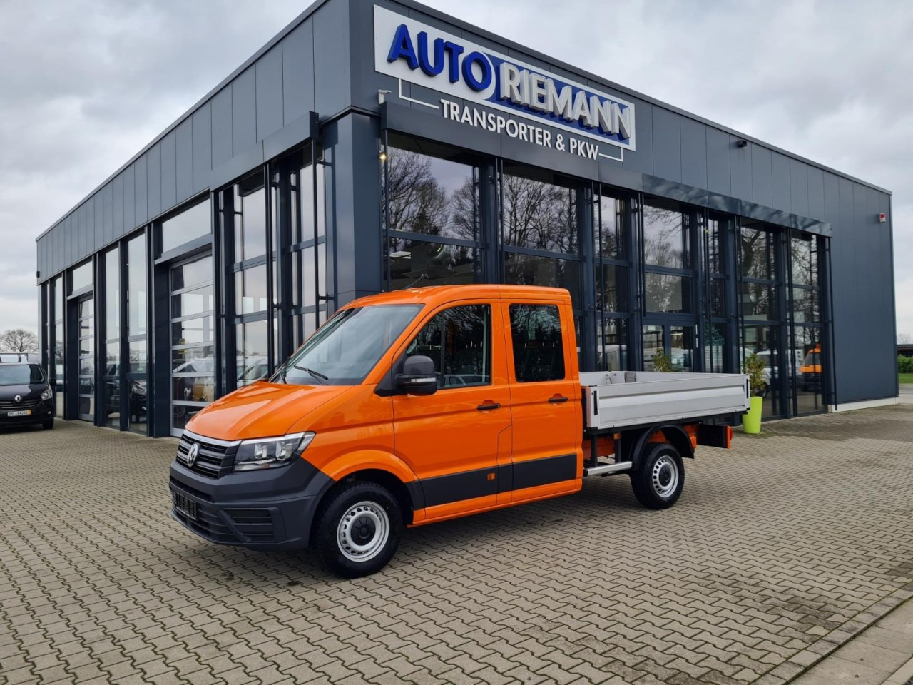 Volkswagen Crafter 35 Doka TDI MR AHK ERGO KLIMA Tempomat - כלי רכב מסחרי במיטה שטוחה, כלי רכב מסחרי קומבי: תמונה 2 Volkswagen Crafter 35 Doka TDI MR AHK ERGO KLIMA Tempomat - כלי רכב מסחרי במיטה שטוחה, כלי רכב מסחרי קומבי: תמונה 2