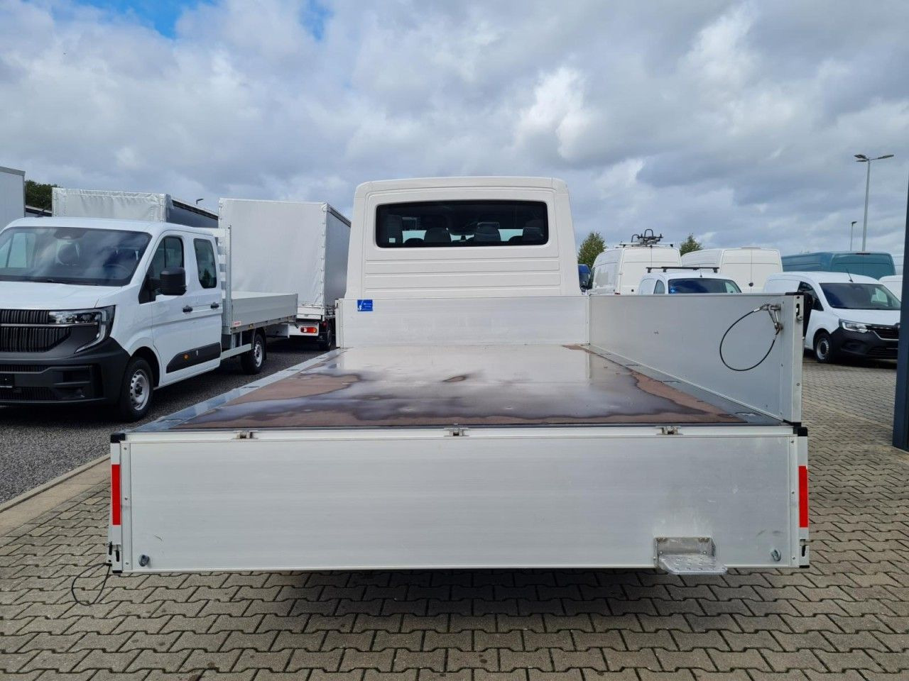 Volkswagen Crafter 35 Doka TDI Pritsche L4 4Motion - כלי רכב מסחרי במיטה שטוחה, כלי רכב מסחרי קומבי: תמונה 5 Volkswagen Crafter 35 Doka TDI Pritsche L4 4Motion - כלי רכב מסחרי במיטה שטוחה, כלי רכב מסחרי קומבי: תמונה 5