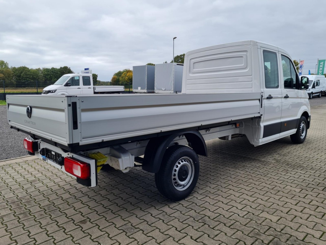 Volkswagen Crafter 35 Doka TDI Pritsche lang L4 KLIMA TEMPOMAT - כלי רכב מסחרי במיטה שטוחה, כלי רכב מסחרי קומבי: תמונה 4 Volkswagen Crafter 35 Doka TDI Pritsche lang L4 KLIMA TEMPOMAT - כלי רכב מסחרי במיטה שטוחה, כלי רכב מסחרי קומבי: תמונה 4