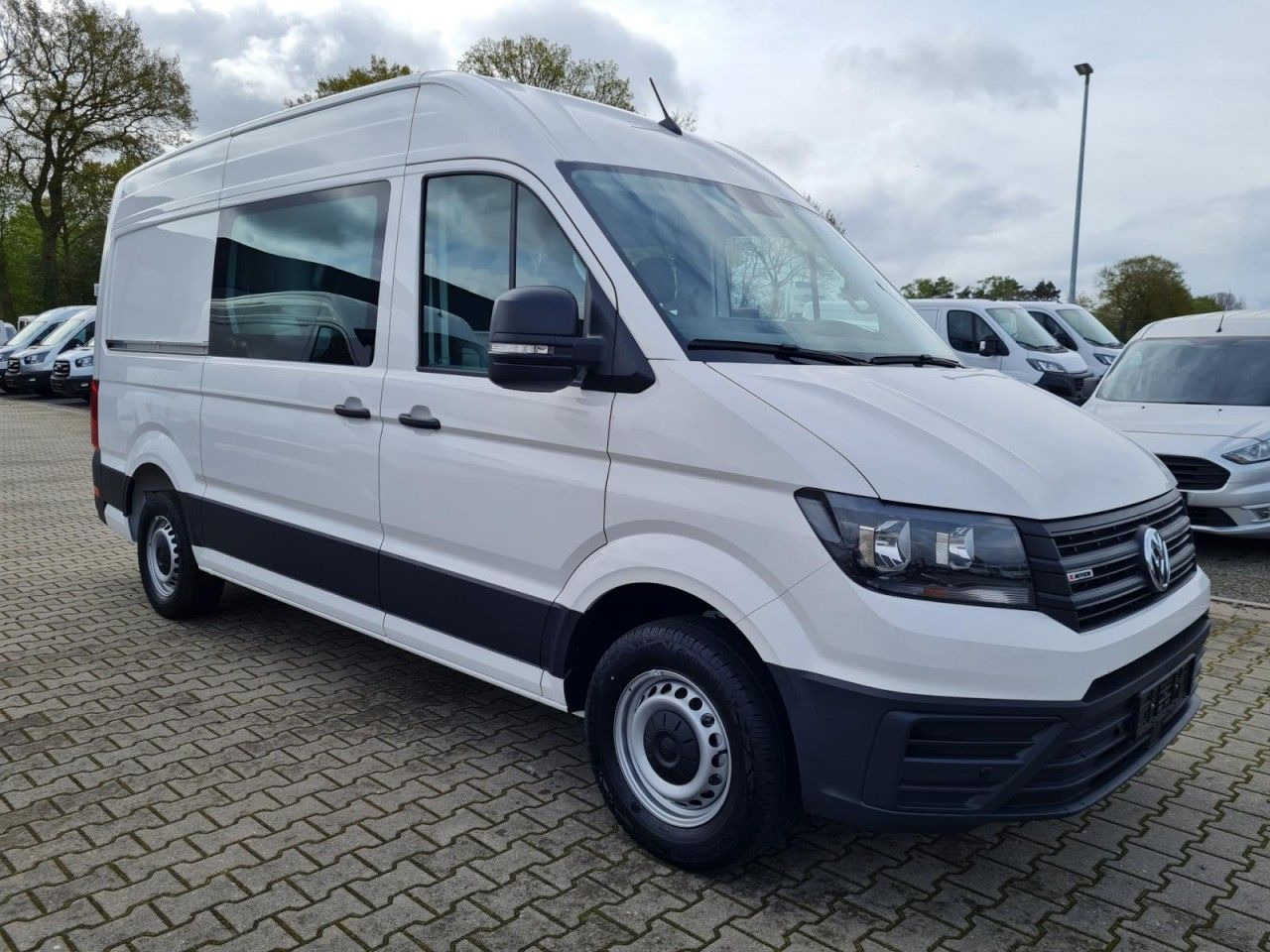 Volkswagen Crafter 35 Kasten 4motion MR Doka 6-Sitze AHK TE - כלי רכב מסחרי עם לוח, כלי רכב מסחרי קומבי: תמונה 3 Volkswagen Crafter 35 Kasten 4motion MR Doka 6-Sitze AHK TE - כלי רכב מסחרי עם לוח, כלי רכב מסחרי קומבי: תמונה 3
