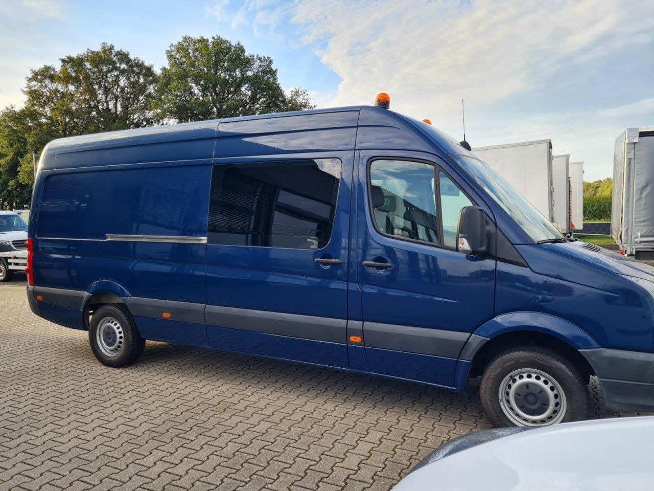 Volkswagen Crafter 35 Kasten Doka 5 Sitze AHK 3.5to REGALSY - כלי רכב מסחרי עם לוח, כלי רכב מסחרי קומבי: תמונה 3 Volkswagen Crafter 35 Kasten Doka 5 Sitze AHK 3.5to REGALSY - כלי רכב מסחרי עם לוח, כלי רכב מסחרי קומבי: תמונה 3