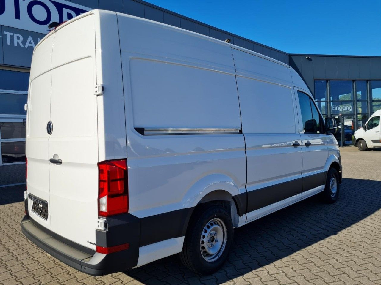 Volkswagen Crafter 35 Kasten MR Hoch 4 Motion DSG KLIMA TEM Volkswagen Crafter 35 Kasten MR Hoch 4 Motion DSG KLIMA TEM - כלי רכב מסחרי עם לוח: תמונה 4 Volkswagen Crafter 35 Kasten MR Hoch 4 Motion DSG KLIMA TEM Volkswagen Crafter 35 Kasten MR Hoch 4 Motion DSG KLIMA TEM - כלי רכב מסחרי עם לוח: תמונה 4