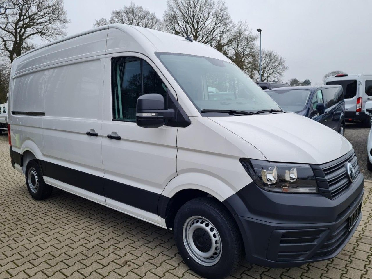 Volkswagen Crafter 35 Kasten MR hoch KLIMA KAMERA NAVI/APP - כלי רכב מסחרי עם לוח: תמונה 3 Volkswagen Crafter 35 Kasten MR hoch KLIMA KAMERA NAVI/APP - כלי רכב מסחרי עם לוח: תמונה 3