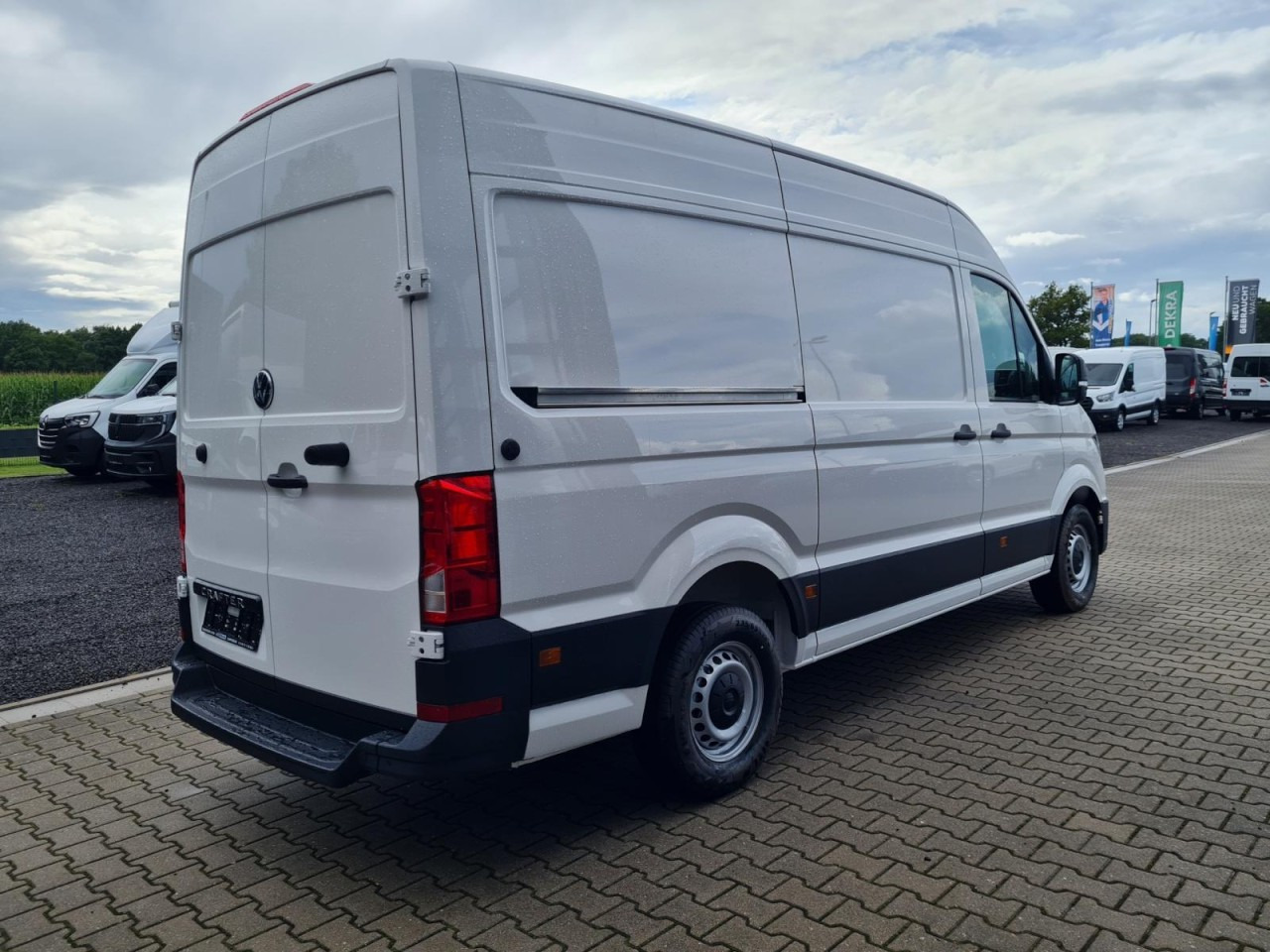 Volkswagen Crafter 35 Kasten TDI MR PDC KLIMA Tempomat L3H3 - כלי רכב מסחרי עם לוח: תמונה 4 Volkswagen Crafter 35 Kasten TDI MR PDC KLIMA Tempomat L3H3 - כלי רכב מסחרי עם לוח: תמונה 4