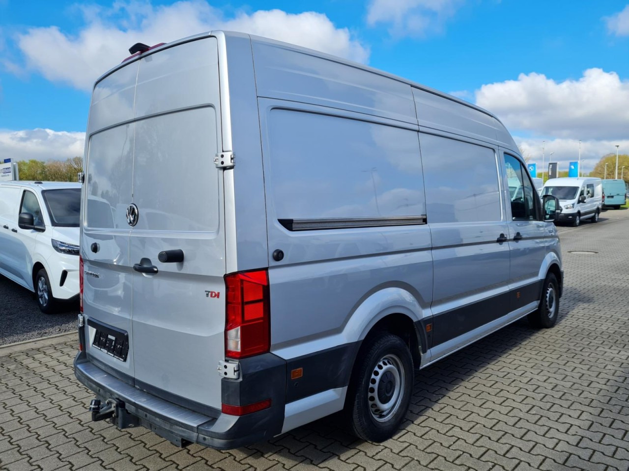 Volkswagen Crafter 35 Kasten TDI MR hoch NAVI KLIMA TEMPOMAT - כלי רכב מסחרי עם לוח: תמונה 4 Volkswagen Crafter 35 Kasten TDI MR hoch NAVI KLIMA TEMPOMAT - כלי רכב מסחרי עם לוח: תמונה 4