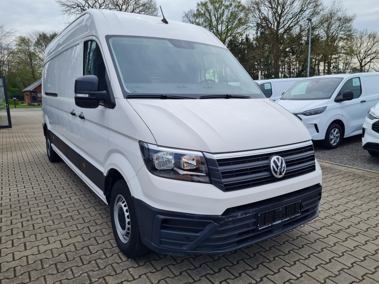 Volkswagen Crafter 35 Kasten lang L4H3 KLIMA NAVI_APP HOLZBODEN - כלי רכב מסחרי עם לוח: תמונה 2 Volkswagen Crafter 35 Kasten lang L4H3 KLIMA NAVI_APP HOLZBODEN - כלי רכב מסחרי עם לוח: תמונה 2