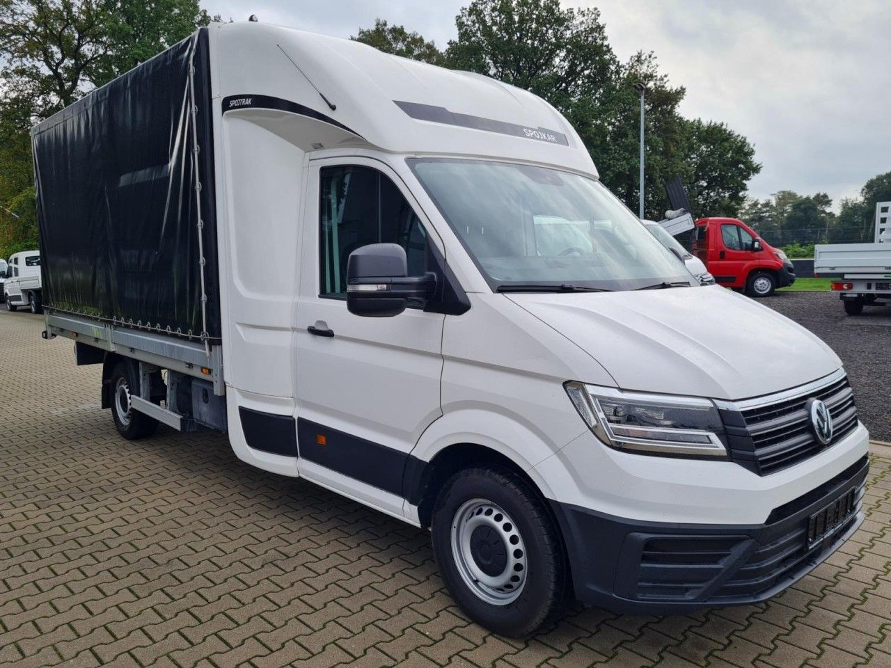 Volkswagen Crafter 35 Pritsche Schlafkabine LED TEMPOMAT - כלי רכב מסחרי עם וילונות צד: תמונה 3 Volkswagen Crafter 35 Pritsche Schlafkabine LED TEMPOMAT - כלי רכב מסחרי עם וילונות צד: תמונה 3