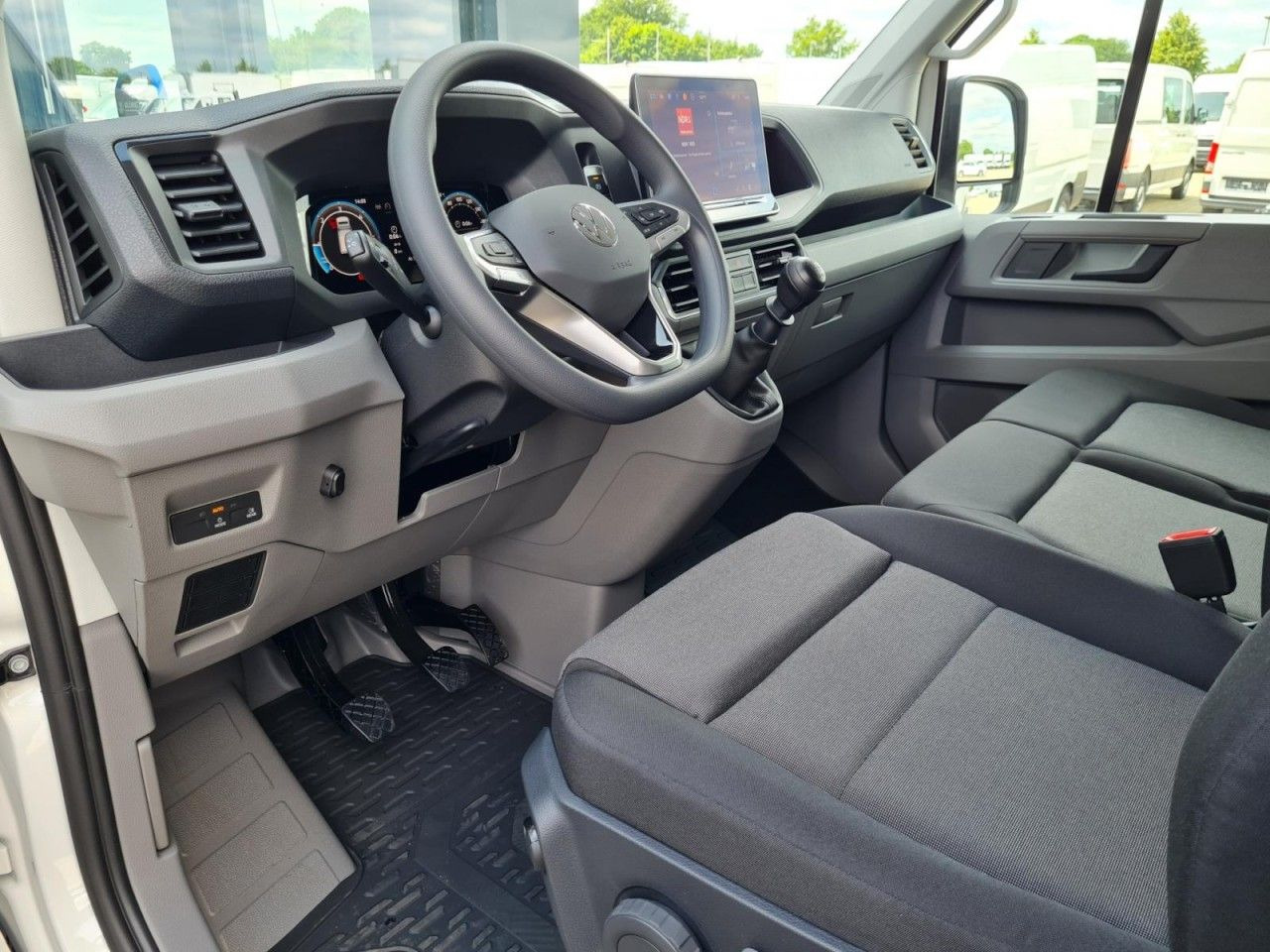 Volkswagen Crafter 35 TDI Pritsche Schiebe Plane LED TEMPOM - כלי רכב מסחרי עם וילונות צד: תמונה 3 Volkswagen Crafter 35 TDI Pritsche Schiebe Plane LED TEMPOM - כלי רכב מסחרי עם וילונות צד: תמונה 3