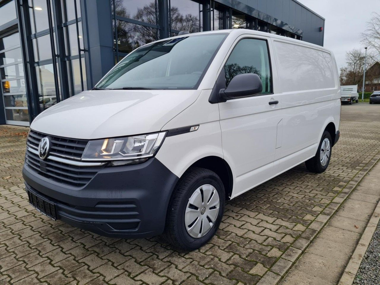 Volkswagen T6.1 Kasten L1 KR Heckklappe KAMERA KLIMA ALLWET - כלי רכב מסחרי קטן: תמונה 2 Volkswagen T6.1 Kasten L1 KR Heckklappe KAMERA KLIMA ALLWET - כלי רכב מסחרי קטן: תמונה 2