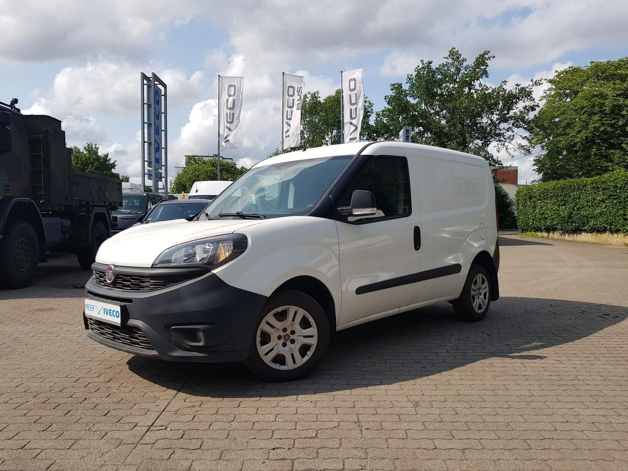 Fiat Doblo Kastenwagen SX 1.3 Klima, Radio mit Nav... - כלי רכב מסחרי לנוסעים: תמונה 1 Fiat Doblo Kastenwagen SX 1.3 Klima, Radio mit Nav... - כלי רכב מסחרי לנוסעים: תמונה 1