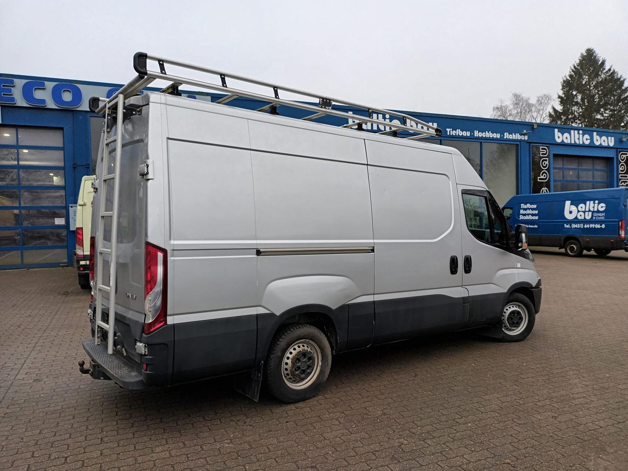 Iveco Daily 35S12V 3520L AHK Dachträger 85 kW (116 ... - כלי רכב מסחרי עם לוח: תמונה 3 Iveco Daily 35S12V 3520L AHK Dachträger 85 kW (116 ... - כלי רכב מסחרי עם לוח: תמונה 3