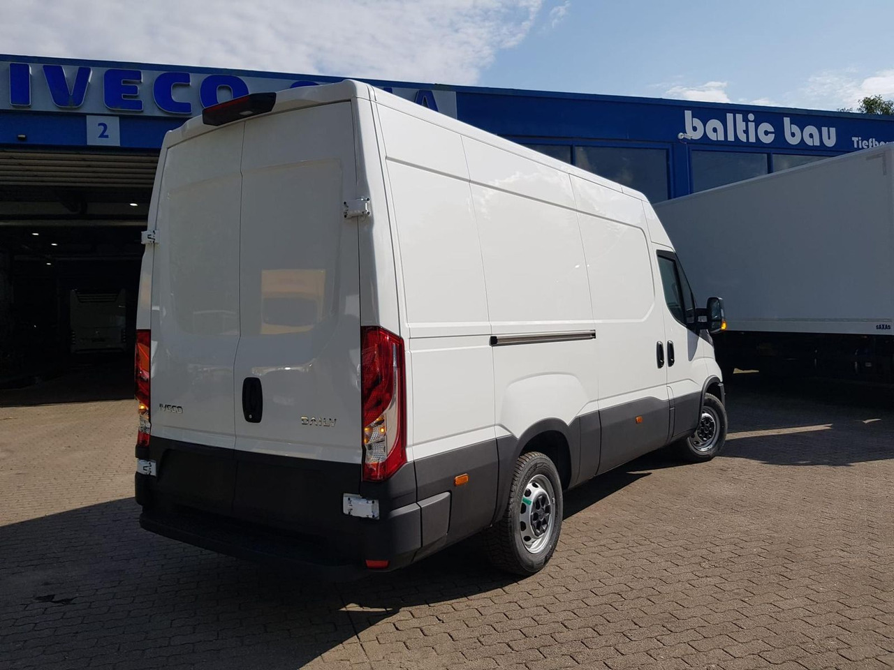 כלי רכב מסחרי עם לוח Iveco Daily 35S14A8 V Y mit Rückfahrkamera und Radi...: תמונה 6