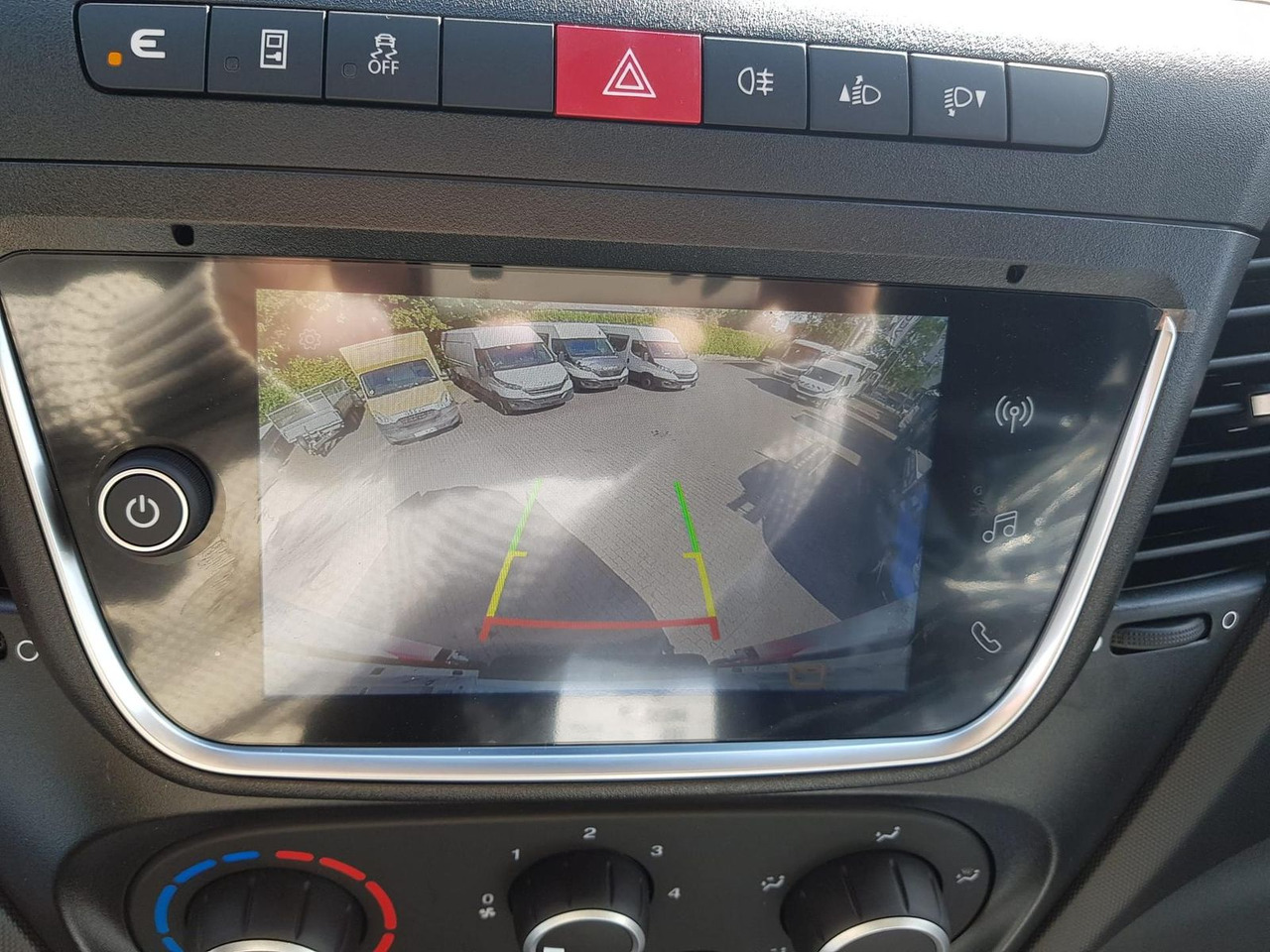 כלי רכב מסחרי עם לוח Iveco Daily 35S14A8 V Y mit Rückfahrkamera und Radi...: תמונה 14