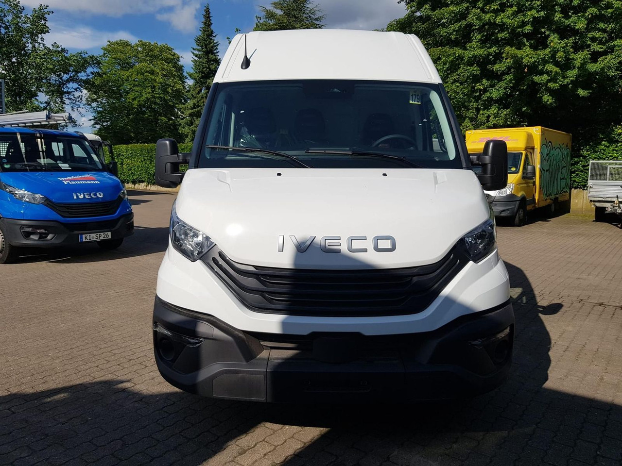 כלי רכב מסחרי עם לוח Iveco Daily 35S14A8 V Y mit Rückfahrkamera und Radi...: תמונה 9