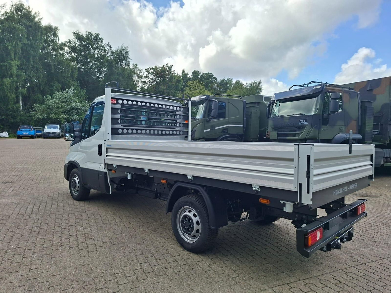 Iveco Daily 35S14A8Y Henschel 3-Seiten Kipper 100 k... - כלי רכב מסחרי במיטה שטוחה: תמונה 4 Iveco Daily 35S14A8Y Henschel 3-Seiten Kipper 100 k... - כלי רכב מסחרי במיטה שטוחה: תמונה 4