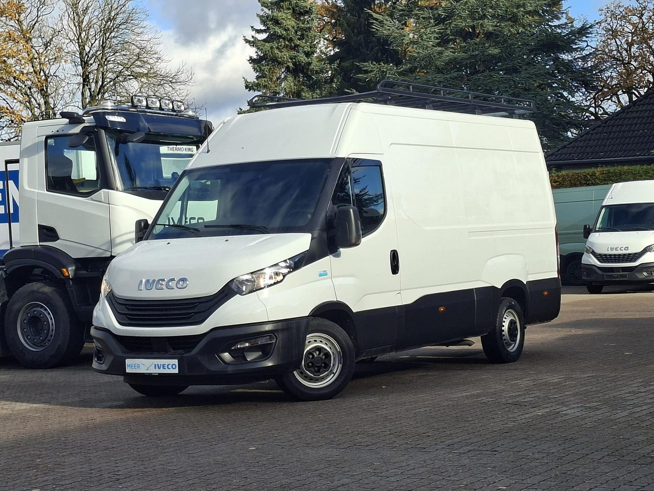 Iveco Daily 35S14EV Radio*Kamera*Regal*AHK*Dachgepäck - כלי רכב מסחרי עם לוח: תמונה 1 Iveco Daily 35S14EV Radio*Kamera*Regal*AHK*Dachgepäck - כלי רכב מסחרי עם לוח: תמונה 1
