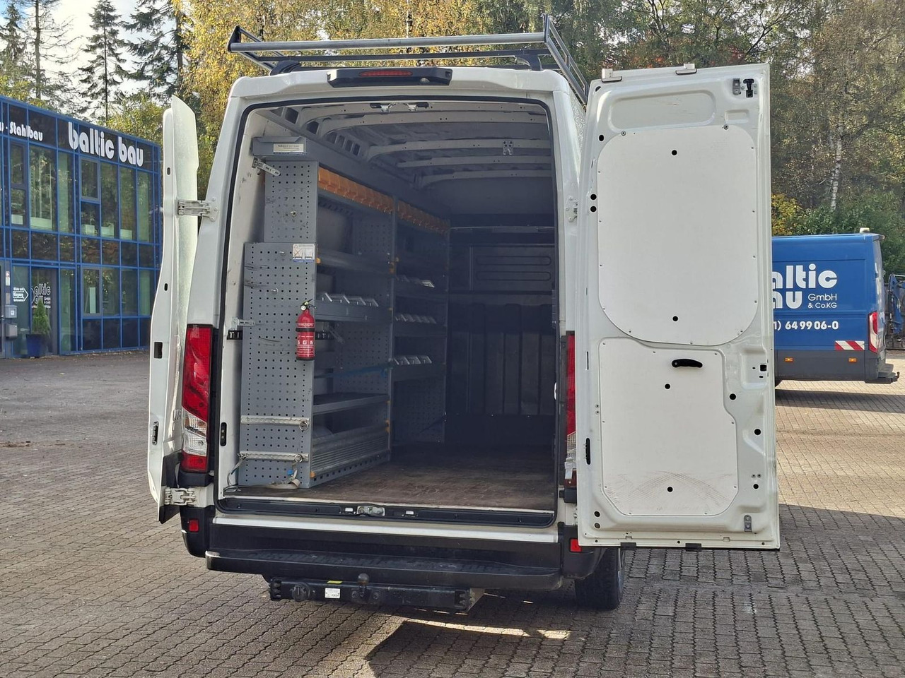 Iveco Daily 35S14EV Radio*Kamera*Regal*AHK*Dachgepäck - כלי רכב מסחרי עם לוח: תמונה 5 Iveco Daily 35S14EV Radio*Kamera*Regal*AHK*Dachgepäck - כלי רכב מסחרי עם לוח: תמונה 5