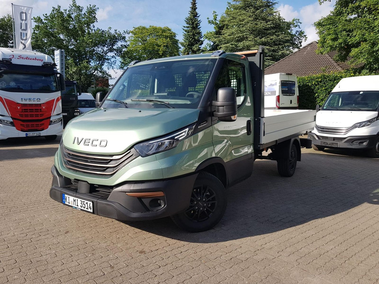 Iveco Daily 35S14HA8 Pritsche AHK 100 kW (136 PS),... - כלי רכב מסחרי במיטה שטוחה: תמונה 1 Iveco Daily 35S14HA8 Pritsche AHK 100 kW (136 PS),... - כלי רכב מסחרי במיטה שטוחה: תמונה 1