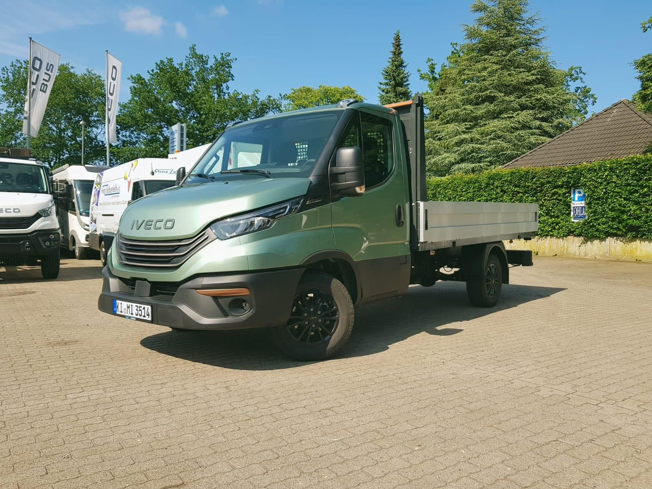 Iveco Daily 35S14HA8 Pritsche AHK 100 kW (136 PS),... - כלי רכב מסחרי במיטה שטוחה: תמונה 1 Iveco Daily 35S14HA8 Pritsche AHK 100 kW (136 PS),... - כלי רכב מסחרי במיטה שטוחה: תמונה 1