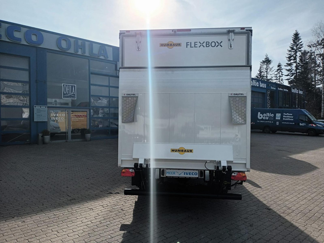 Iveco Daily 35S14HE Koffer LBW, Rückfahrkamera 2x a... - כלי רכב מסחרי עם תיבה: תמונה 3 Iveco Daily 35S14HE Koffer LBW, Rückfahrkamera 2x a... - כלי רכב מסחרי עם תיבה: תמונה 3